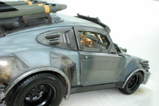 Illustration for article titled Buy The 1990 Porsche 911 From Death Race For $28,000